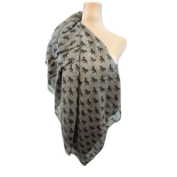 Semi-Sheer Soft Viscose Horse Print Rectangle Scarf Shawl Gray Black Western - Picture 7 of 9